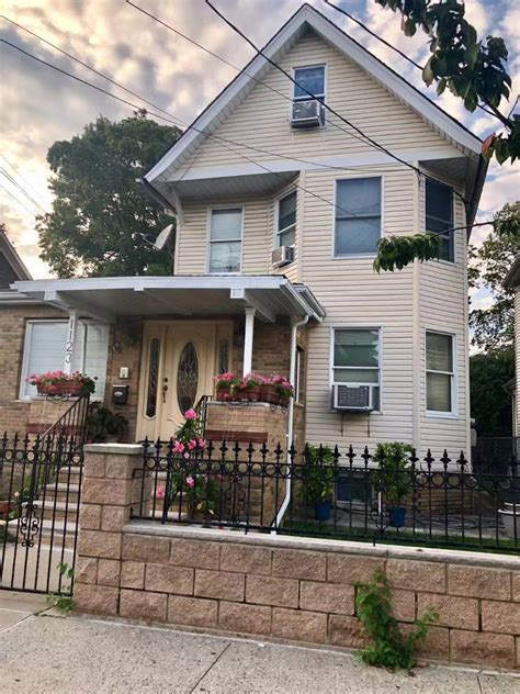House For Sale On Forest Avenue