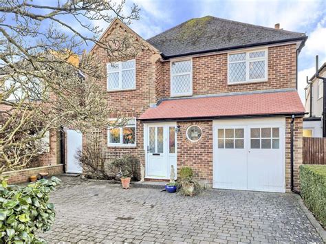 House For Sale Park Avenue Ruislip