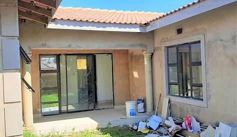 3 Bedroom House For Sale in KwaMashu J RE/MAX™ of