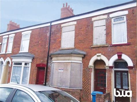 houses for sale hull auction