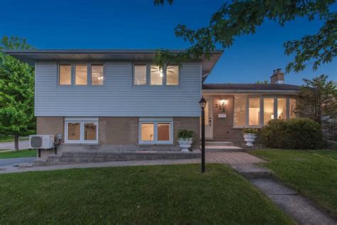 Houses For Sale In Bluevale
