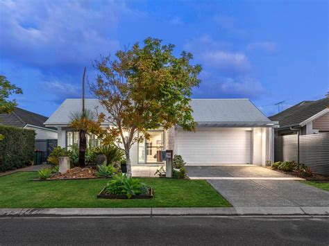 houses for sale wakerley brisbane