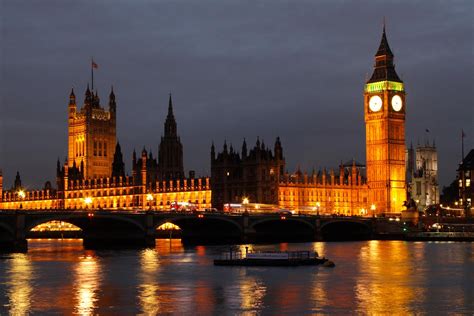 houses of parliament by night london