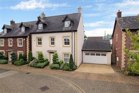 houses to buy in abergavenny