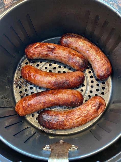 How to Cook Bratwurst in an Air Fryer