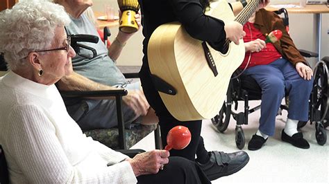 how does music therapy help dementia