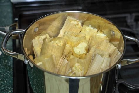 Instant Pot Pork and Roasted Green Chile Tamales Muy