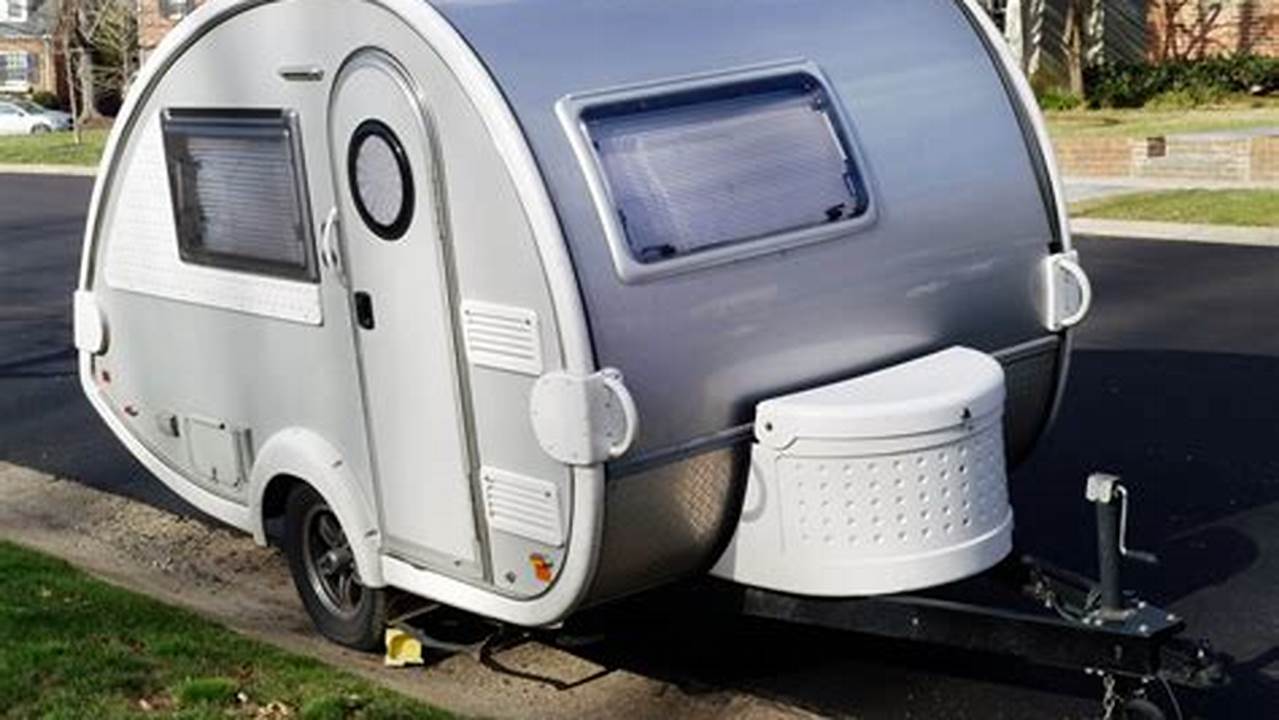 How Much Does a Small Camping Trailer Weigh?