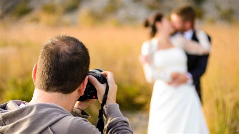 How much do wedding photography and videography cost in 2018? Her