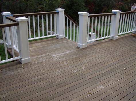 How much should it cost to paint my deck