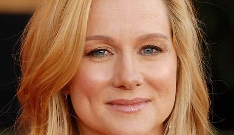Uncover The Secrets: Laura Linney's Height Revealed