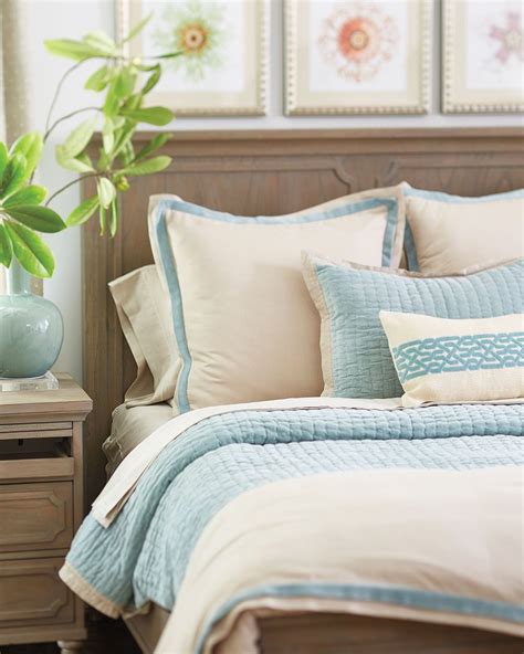 New How To Arrange Pillows And Shams On Bed New Ideas