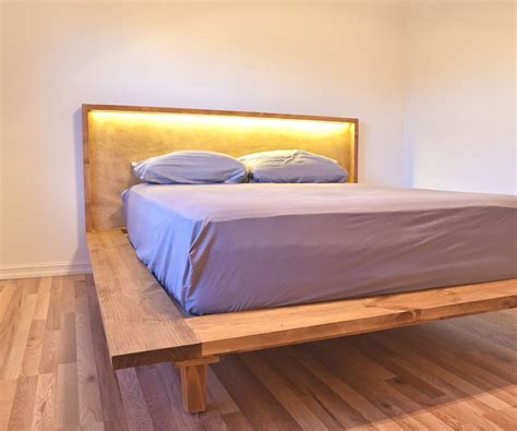 UHURU FURNITURE & COLLECTIBLES SOLD Queen Pine Platform Bed Frame 90