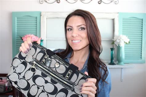 3 Ways to Clean a Fabric Coach Purse wikiHow