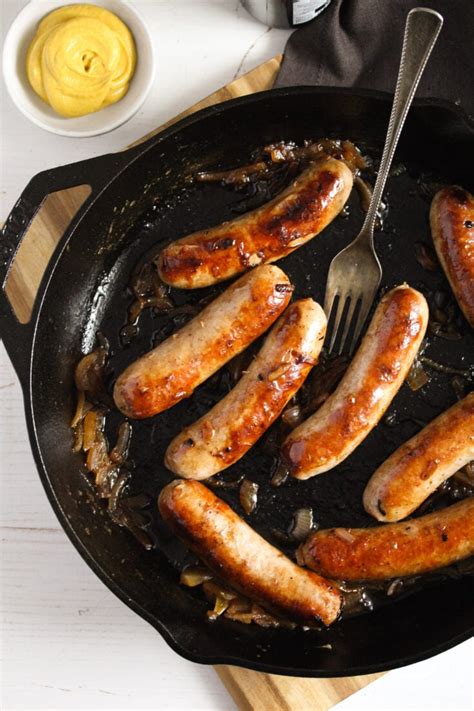 How To Cook Brats On The Stove i FOOD Blogger