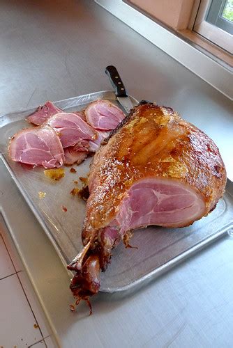 How to Cook a Ham How to Glaze Ham & How Long to Cook It