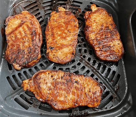 These air fryer pork chops make a fast and flavorful week night meal