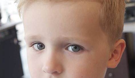 45 Toddler Boy Haircuts für süß und liebenswert aussehen Neue trend