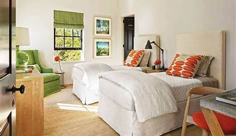 How To Decorate A Bedroom With 2 Beds