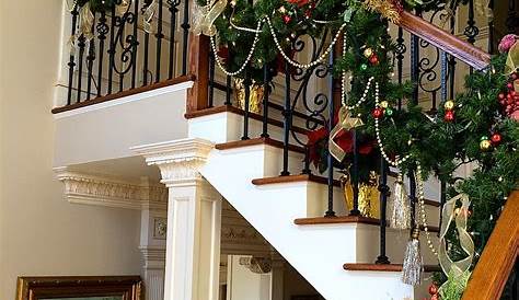 How To Decorate A Staircase For Christmas Decorations Ideas This Year