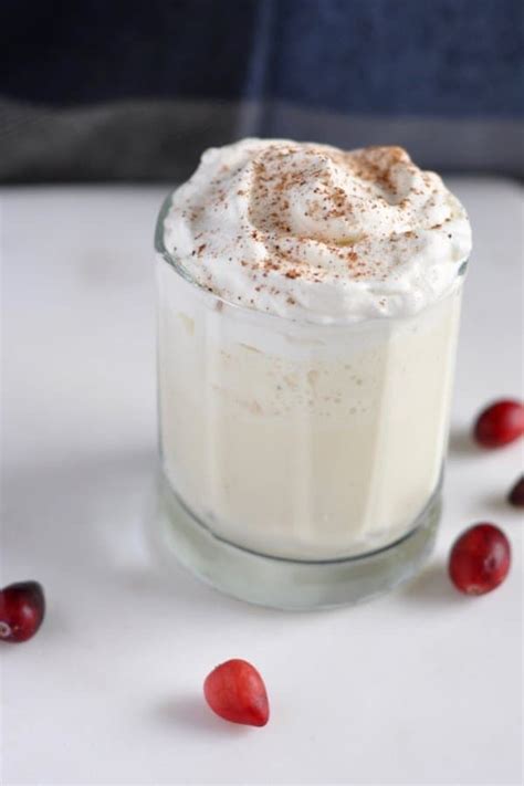 How to Make Eggnog Without Alcohol {a recipe everyone will love