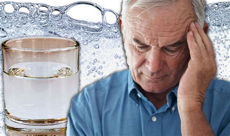 how to get someone with dementia to drink water