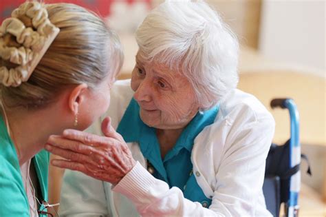 how to handle a patient with dementia