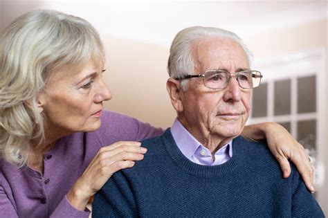 how to handle an elderly person with dementia