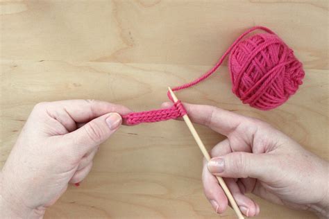 How to knit the icord bind off. A step by step tutorial on this amazing
