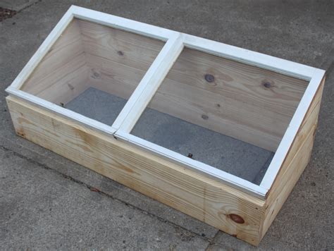 How to Build a Cold Frame for Fall and Winter Gardening
