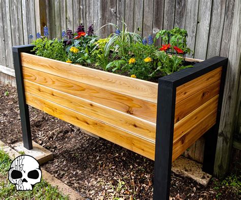 Build a square planter box from cedar TwoFeetFirst Diy wood