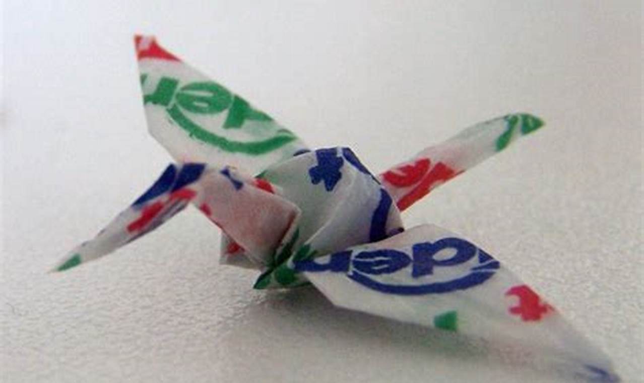 how to make an origami crane with a gum wrapper