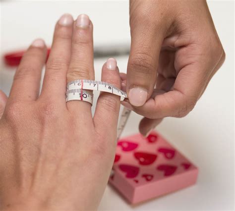 3 Easy Ways To Measure Your Ring Size