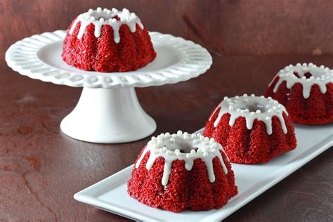 How To Package Mini Bundt Cakes