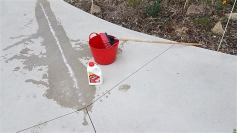How to Remove Sidewalk Chalk + Crayon Marks from Pavers (Guide