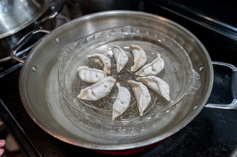 4 Ways to Steam Dumplings Without a Steamer (Step by Step!)
