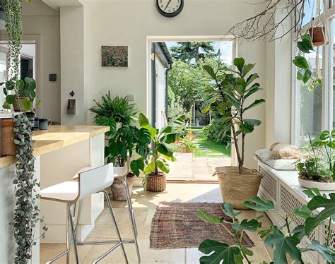 Greenery 19 Energizing Home Décor Ideas