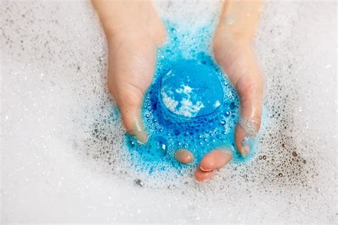 How Are Bath Bombs Used