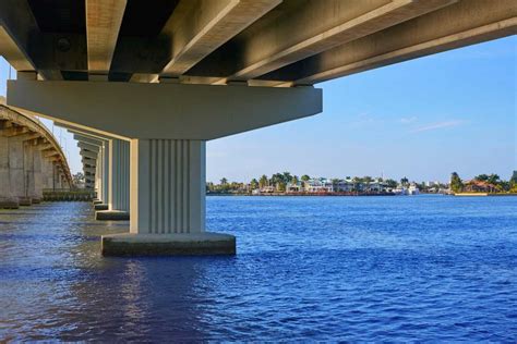 how are bridge piers built in water
