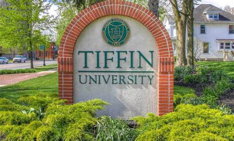 how big is tiffin university
