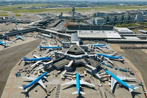 how busy is schiphol today