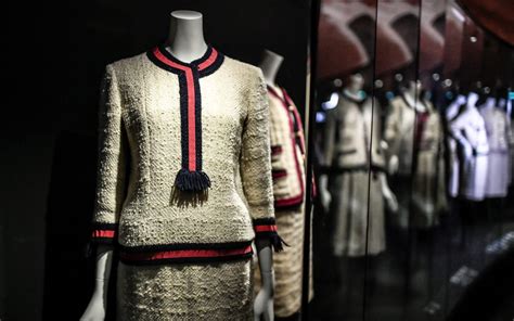how coco chanel revolutionized fashion
