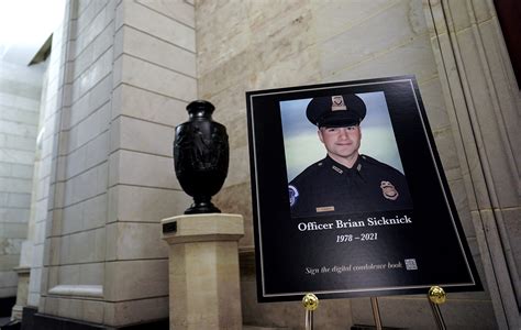 how did officer sicknick die at capitol