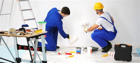 How Do Professionals Paint Walls