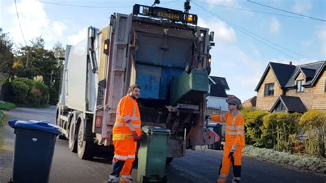 How Does A Bin Truck Work