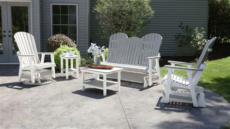 How Does A Glider Chair Move