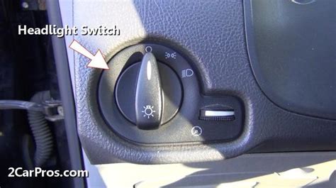 how does a headlight switch work
