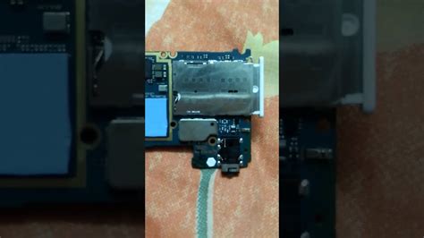 How Does A Sim Card Tray Work