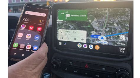 how does android auto work wirelessly