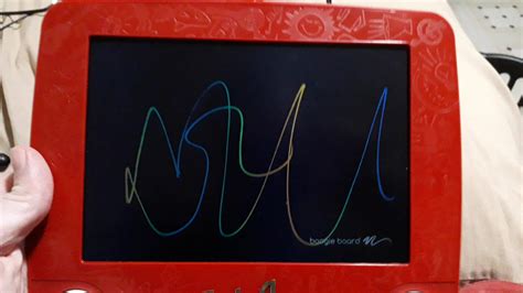 how does etch a sketch boogie board work